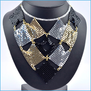 Quilted Diamond Necklace